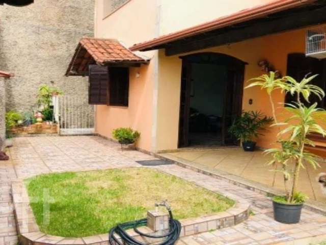 Casa com 3 quartos à venda na Aragão, 220, Dom Bosco, Belo Horizonte por R$ 750.000