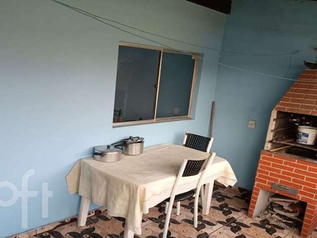 Casa com 3 quartos à venda na Rua Doze, 310, Oitis, Contagem por R$ 280.000