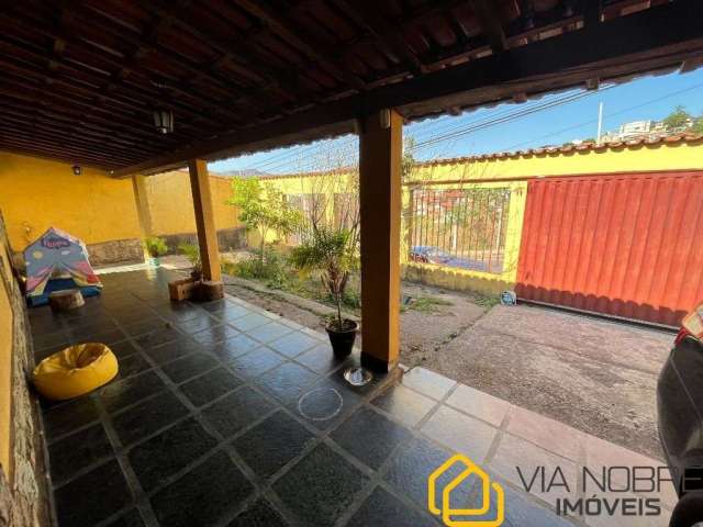 Casa com 3 quartos à venda na Rua Maria Letícia, 85, Novo das Indústrias (Barreiro), Belo Horizonte por R$ 615.000