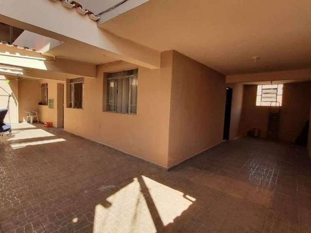 Casa com 10 quartos à venda na Quatorze de Junho, 74, Palmeiras, Belo Horizonte por R$ 810.000