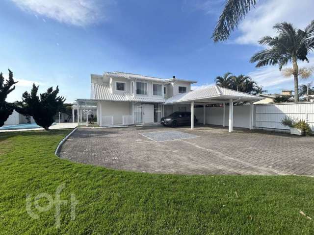 Casa à venda em Morro das Pedras com 200 m², 4 qua