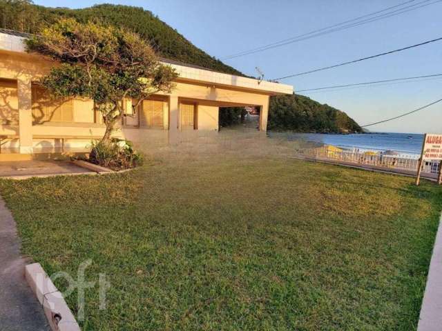 Casa à venda em Pântano do Sul com 182 m², 3 quart