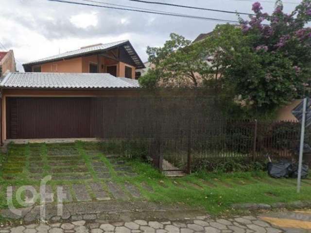 Casa à venda em Santa Mônica com 231 m², 4 quartos