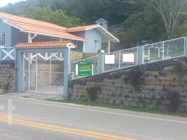 Casa à venda em Morro das Pedras com 80 m², 2 quar