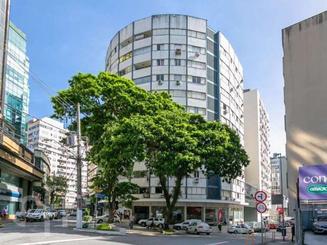 Apartamento à venda em Centro com 102 m², 3 quarto