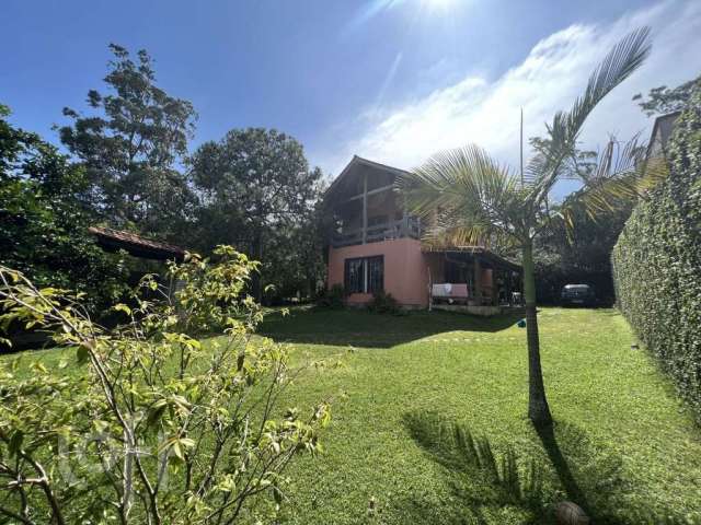 Casa à venda em Campeche Norte com 196 m², 3 quart