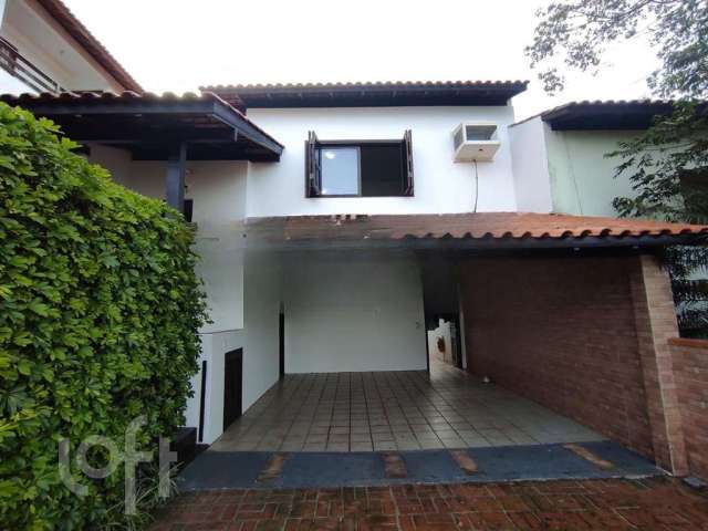 Casa à venda em Trindade com 214 m², 3 quartos, 1