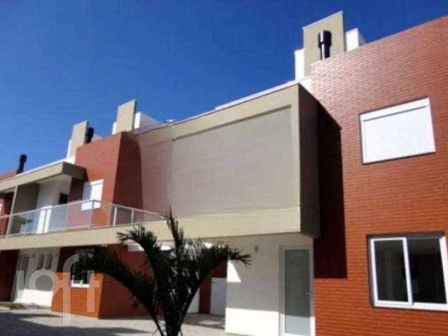 Casa à venda em Moenda com 140 m², 3 quartos, 1 su