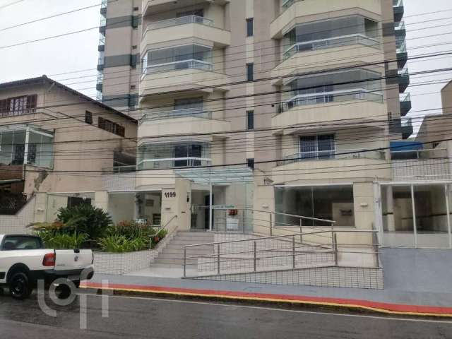 Apartamento à venda em Centro com 100 m², 3 quarto