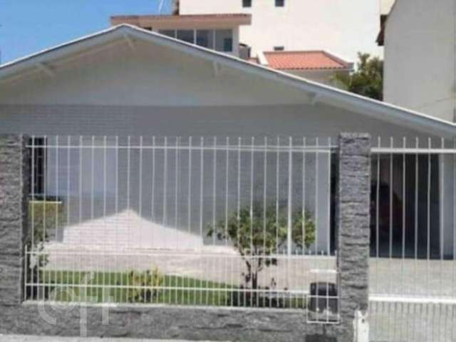 Casa à venda em Cachoeira do bom Jesus com 265 m²,