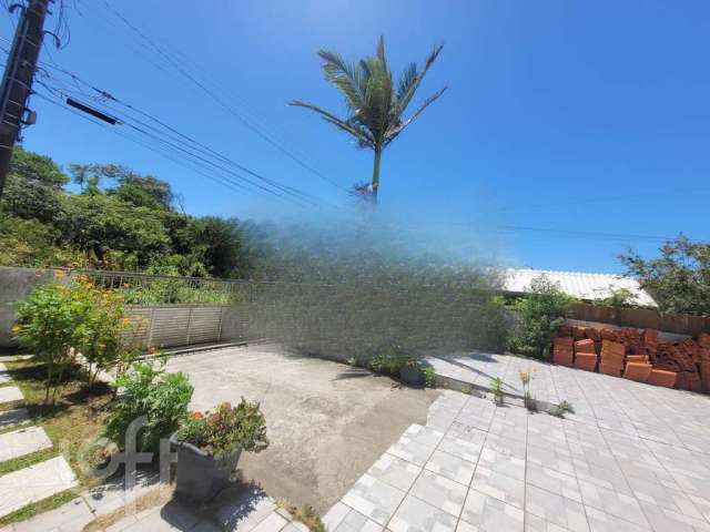 Casa à venda em Campeche Leste com 420 m², 3 quart