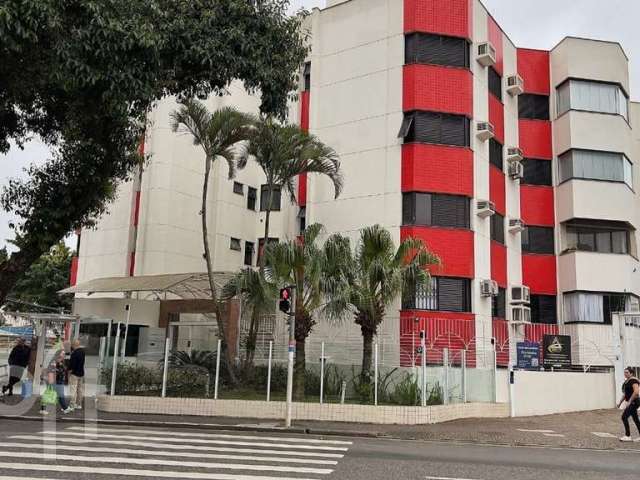 Apartamento à venda em Coqueiros com 128 m², 3 qua