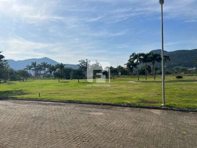 Lote de 406m2 em Condomínio no Pântano do Sul