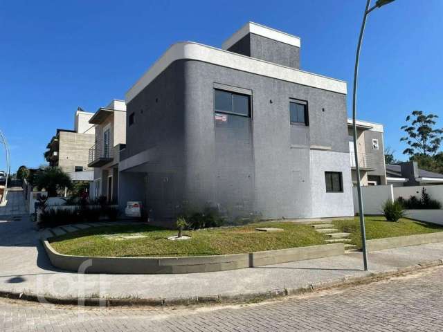 Casa à venda em Recanto dos Açores com 143 m², 3 q