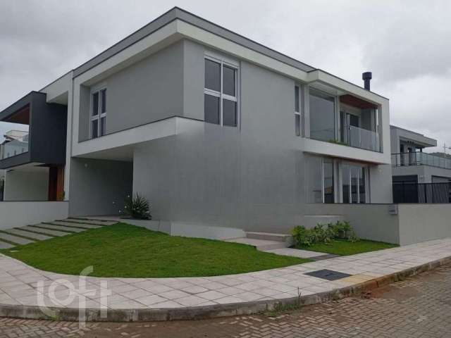 Casa à venda em Rio tavares central com 194 m², 3