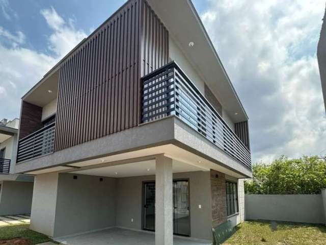 Casa à venda em Morro das Pedras com 182 m², 3 qua