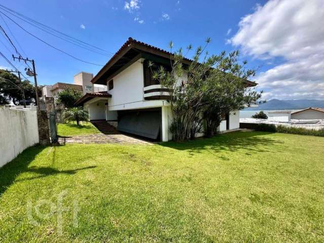 Casa à venda em Itaguaçu com 660 m², 4 quartos, 2