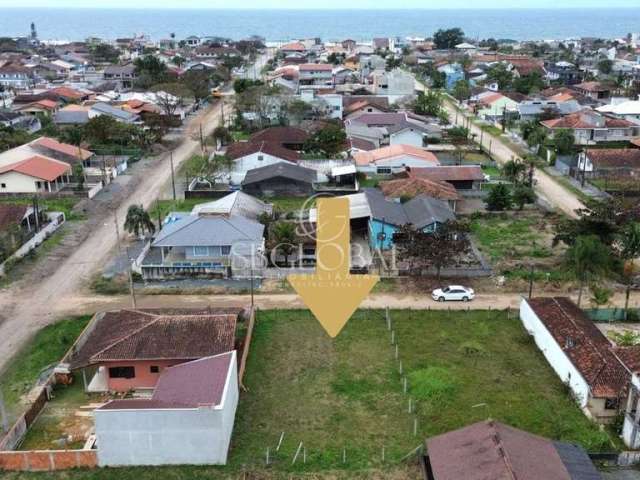 Terreno na Barra do Saí, face leste com 336m² (14x24)