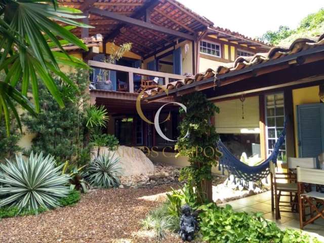 Casa com 3 quartos à venda no Itaquanduba, Ilhabela , 254 m2 por R$ 3.800.000