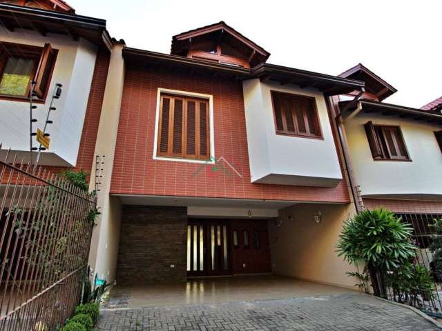 Casa com 4 quartos à venda na Rua Teresa Cristo, 102, Tristeza, Porto Alegre por R$ 1.690.000