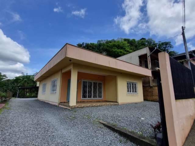 Casa para locação no Centro de Guaramirim