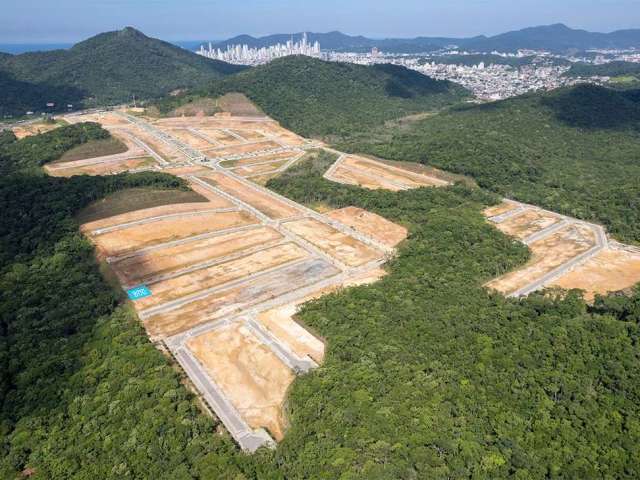 Terreno em condomínio fechado à venda na Vinte e cinco, 650, Várzea do Ranchinho, Camboriú por R$ 1.000.000