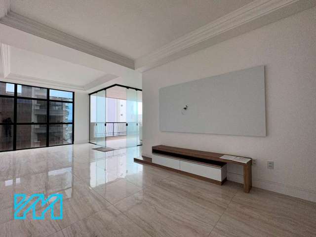 Apartamento com 3 quartos à venda na Rua 207, 93, Meia Praia, Itapema por R$ 2.200.000