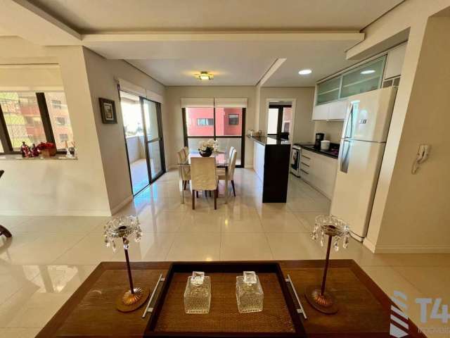 Apartamento junto as 04 Praças e a poucos metros do mar