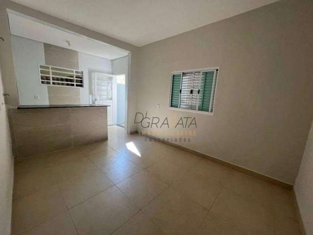 Casa com 4 dormitórios à venda, 195 m² por R$ 385.000 - Jardim Vale dos Ipês - Varginha/MG