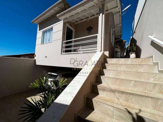 Casa com 3 dormitórios à venda, 121 m² por R$ 570.000,00 - Rezende - Varginha/MG