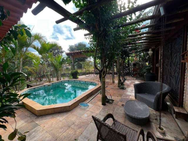 Casa em condomínio 3 quartos e piscina à venda, 185 m² por R$ 800.000 - Condomínio Lagamar - Varginha/MG