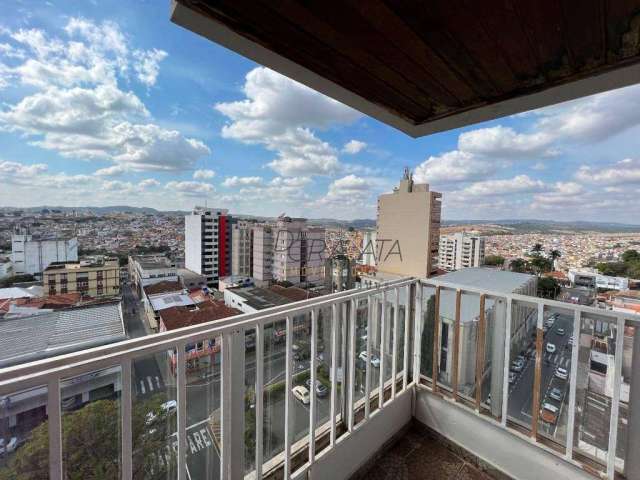 Apartamento com 3 dormitórios à venda, 286 m² por R$ 900.000,00 - Centro - Varginha/MG