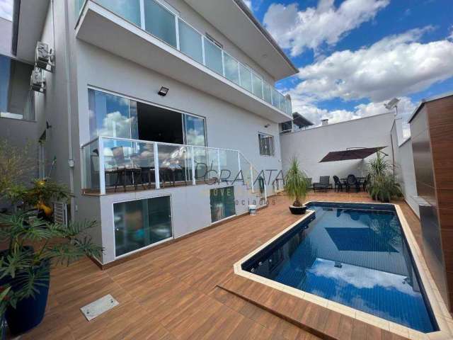 Casa com  piscina à venda, 284 m² por R$ 1.900.000 - Campos Elíseos - Varginha/MG