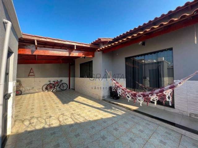 Casa com 3 dormitórios à venda, 133 m² por R$ 580.000,00 - Sagrado Coração II - Varginha/MG