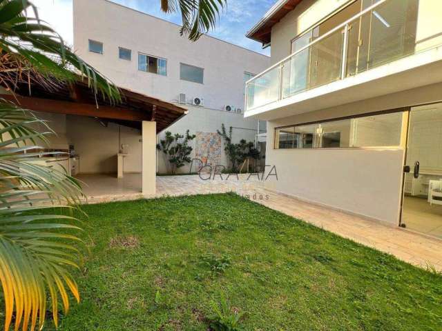 Casa com 3 dormitórios à venda, 277 m² por R$ 1.500.000,00 - Santa Luiza - Varginha/MG