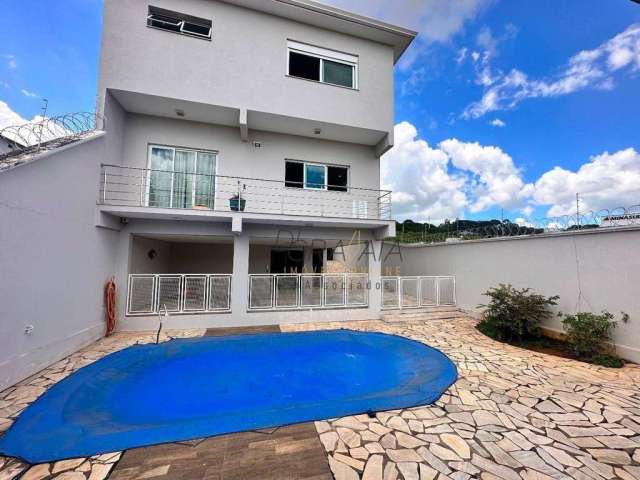 Casa com 4 quartos e piscina à venda, 284 m² por R$ 1.750.000 - Santa Luiza - Varginha/MG