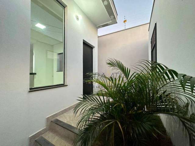 Casa com 3 dormitórios à venda, 130 m² por R$ 550.000,00 - Belo Horizonte III - Varginha/MG