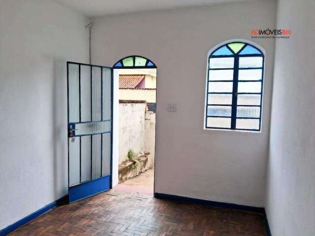 Casa Residencial para aluguel, 2 quartos, 1 vaga, Sagrada Família - Belo Horizonte/MG