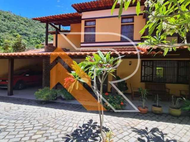 Casa com 5 quartos à venda na Rua dos Ipês, Itacoatiara, Niterói, 445 m2 por R$ 3.500.000