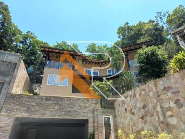 Casa em condomínio fechado com 4 quartos à venda na Estrada Caetano Monteiro, Badu, Niterói, 280 m2 por R$ 1.300.000