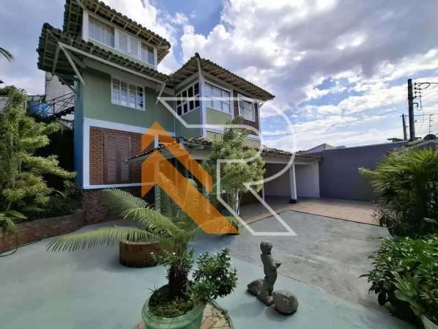 Casa com 3 quartos à venda na Rua Vereador Agostinho de Paula Santos, Piratininga, Niterói, 201 m2 por R$ 750.000