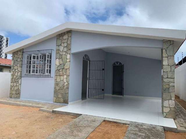 Casa com 3 dormitórios à venda, 180 m² por R$ 620.000 - Lagoa Nova - Natal/RN