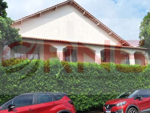 Casa a venda com 4 Quartos à venda, 700 m² área útil e 1.300 m² de terreno - Vila Albertina