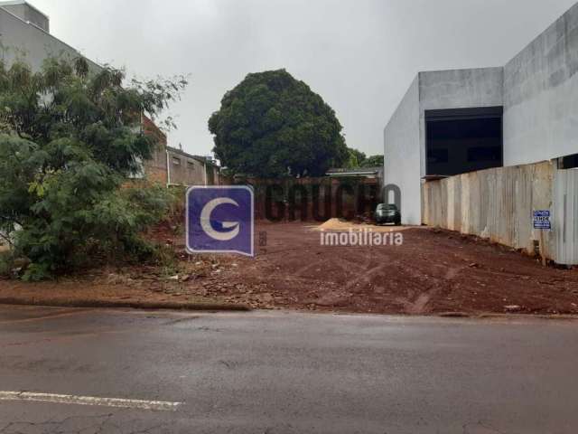 Terreno Comercial no Centro medindo 590m² por R$850.000,00