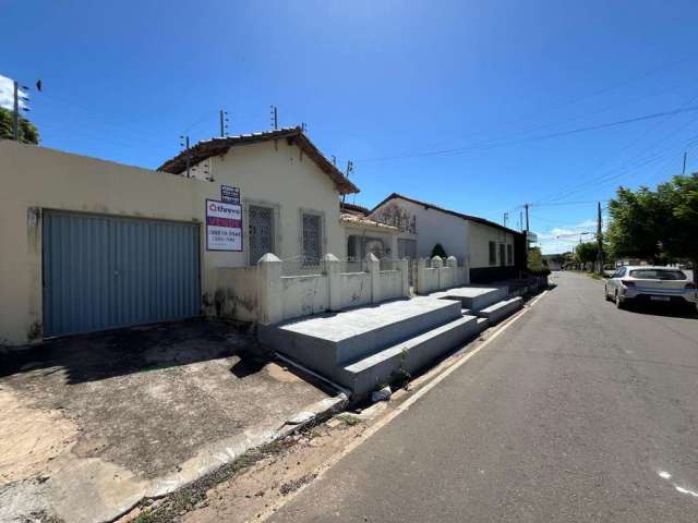 Casa com 4 dormitórios à venda, 260 m² por R$ 690.000,00 - Centro - Demerval Lobão/PI