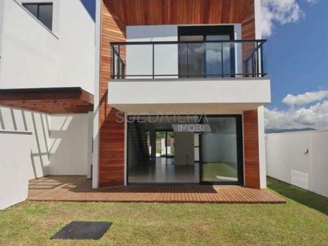 Casa com 3 quartos à venda na Rodovia Doutor Antônio Luiz Moura Gonzaga, 1, Rio Tavares, Florianópolis por R$ 1.790.000