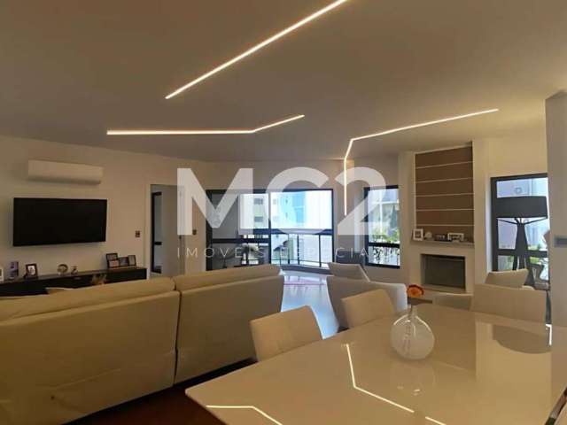 Apartamento reformado de 156m² , Moema Pássaros, à venda com 3 suítes!