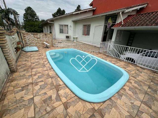 Casa com Piscina e Cozinha Planejada no Dom Feliciano