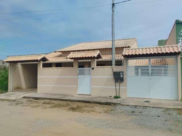 Casa para Venda em Cabo Frio, Unamar (Tamoios), 2 dormitórios, 1 suíte, 2 banheiros, 2 vagas