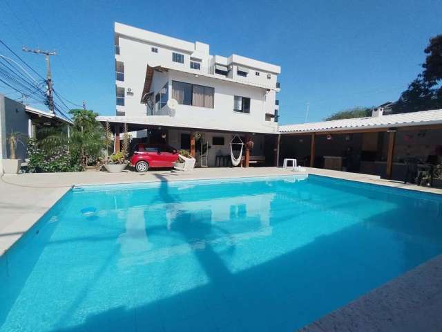 Casa para Venda em Rio das Ostras, Recreio, 4 dormitórios, 2 suítes, 5 banheiros, 3 vagas